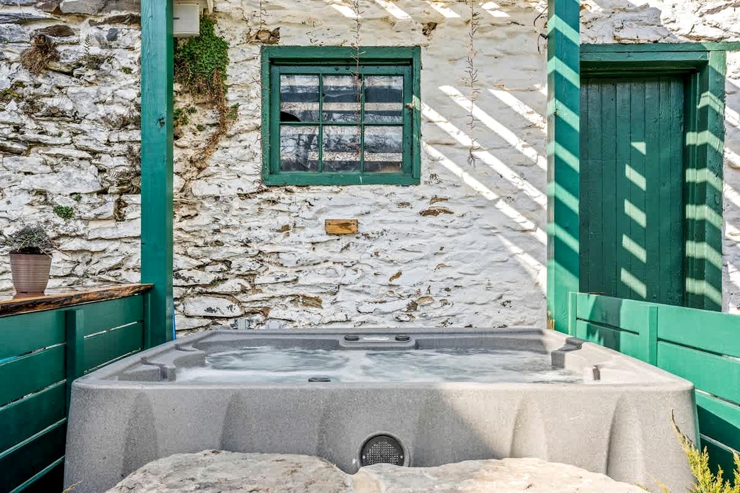 Historic Stone Cottage with Hot Tub and Hammock, Minutes from Downtown Harpers Ferry, West Virginia