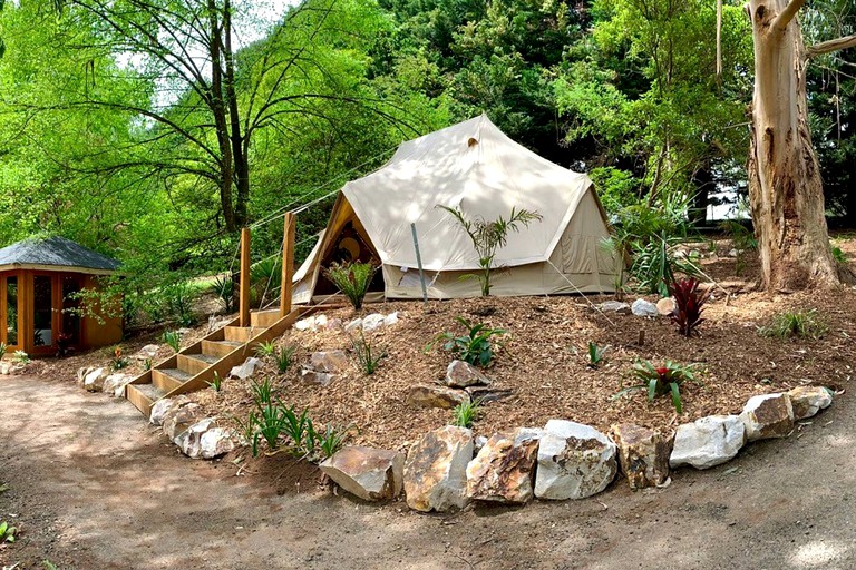 Glamping tent for romantic getaway: Victoria, Australia