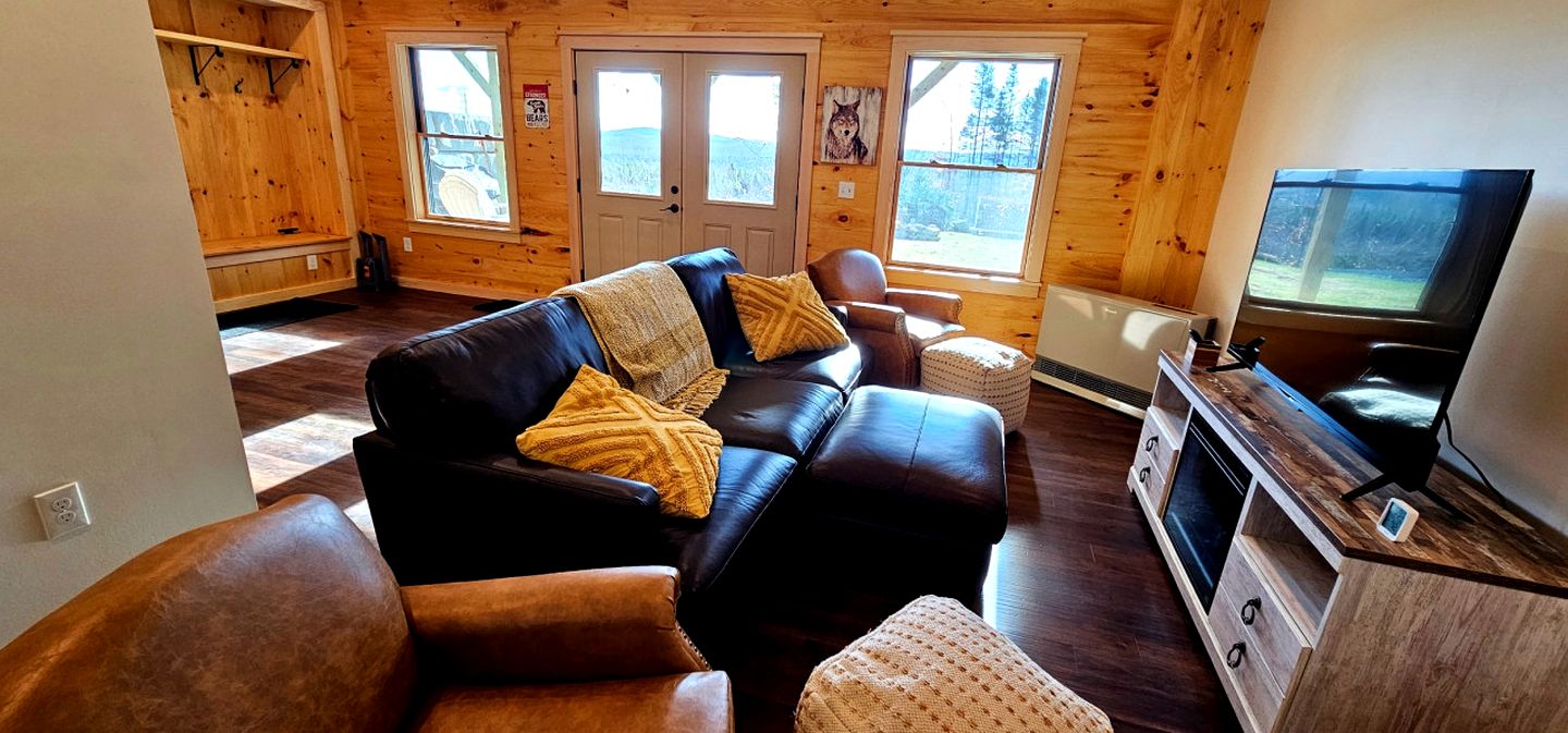 Amazing Wooden Cabin Surrounded by Trees in Greenville, Maine