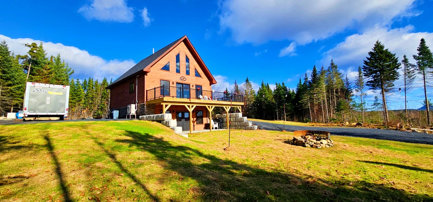 Amazing Wooden Cabin Surrounded by Trees in Greenville, Maine