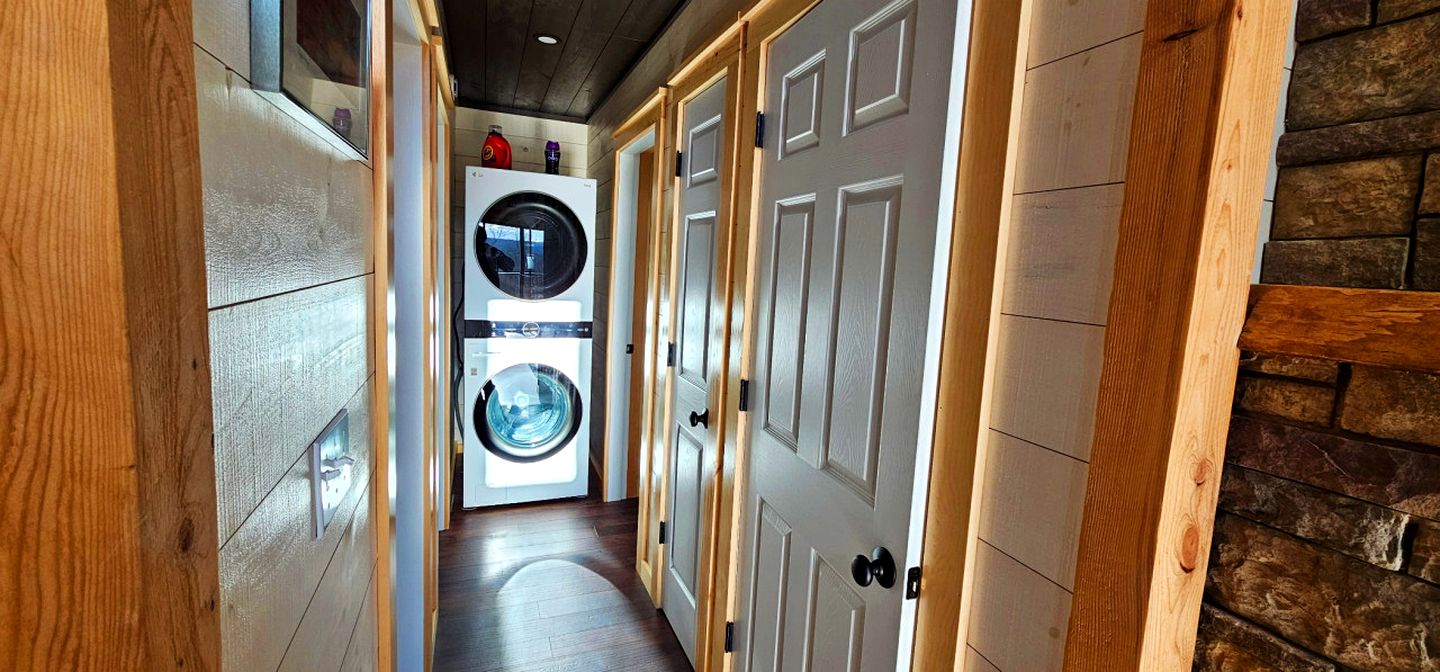 Amazing Wooden Cabin Surrounded by Trees in Greenville, Maine