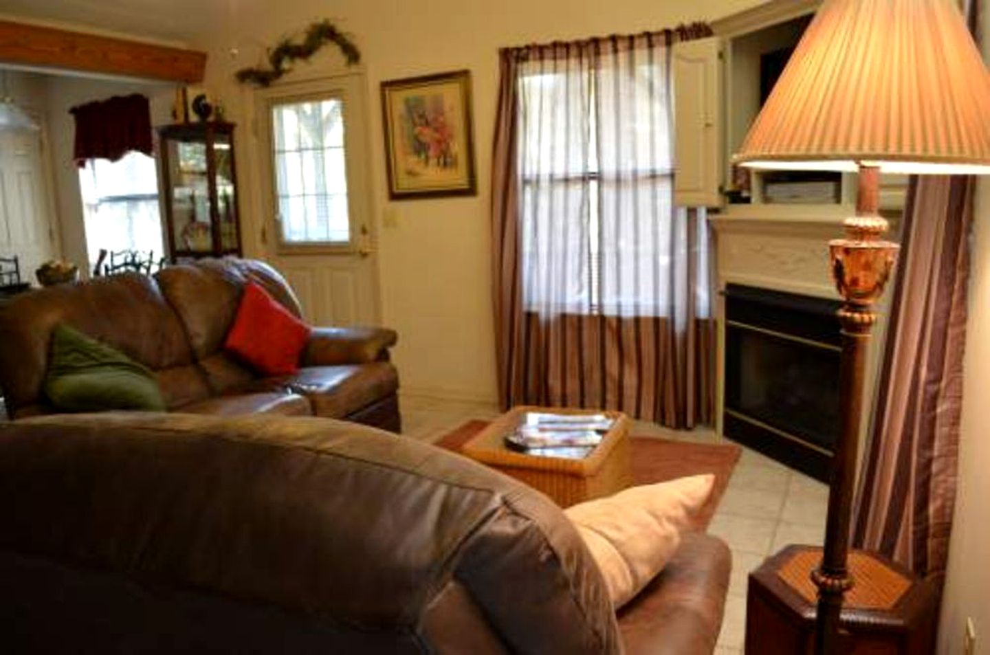 Countryside Cottage Rental with Charming Decor in Cabot, Arkansas