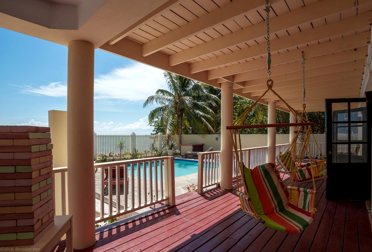 Villas (Belize, Belize City, Belize District)