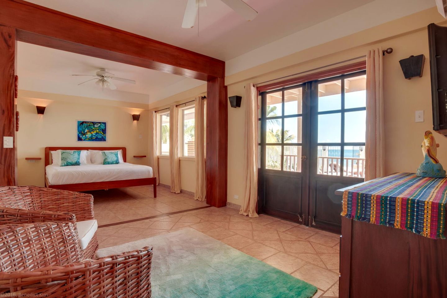 Charming Villa with Swimming Pool in Belize City, Belize District