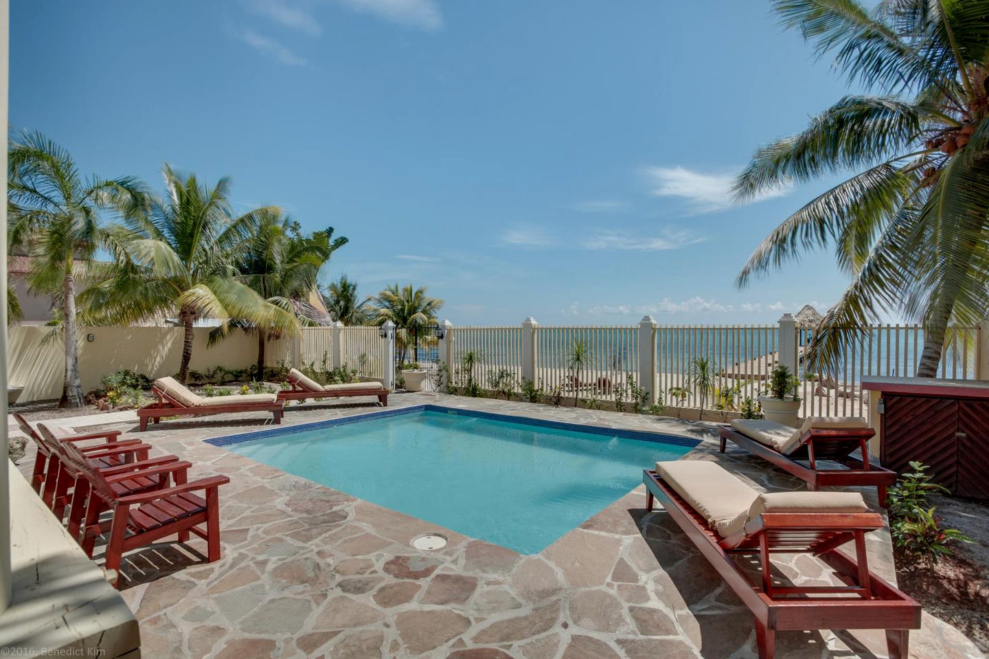 Charming Villa with Swimming Pool in Belize City, Belize District
