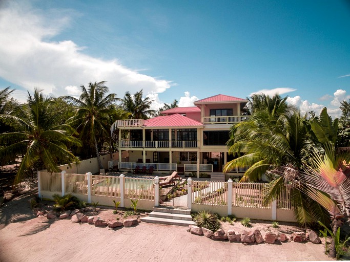 Villas (Belize, Belize City, Belize District)