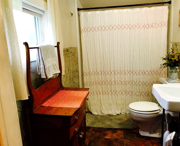 Cabins (Ashland, Wisconsin, United States)