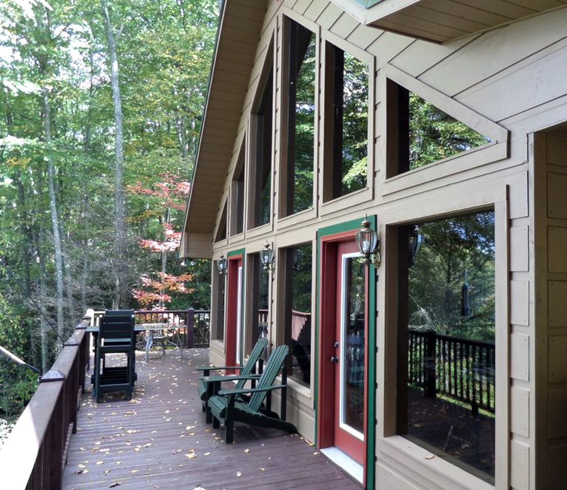 Deluxe Cabin Surrounded by Nantahala National Forest, North Carolina