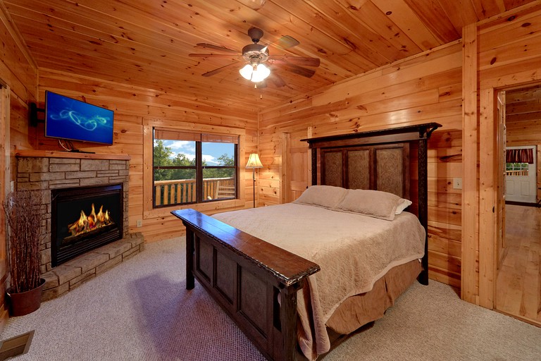 -- (United States, Gatlinburg, Tennessee)