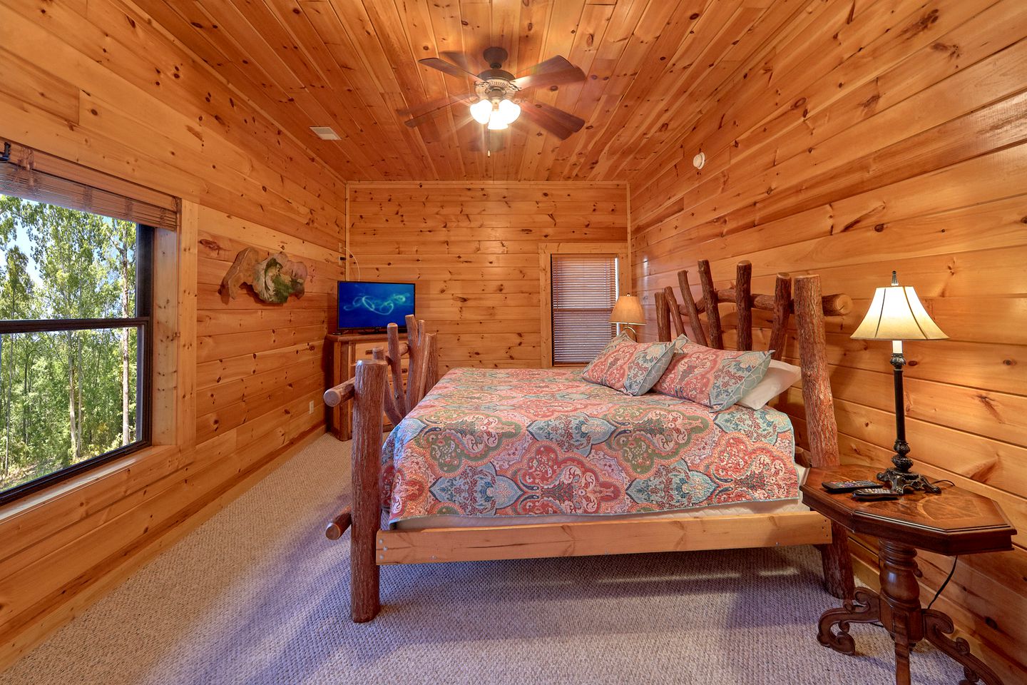 Mountain Cabin Rental Perfect for Group Glamping in Tennessee