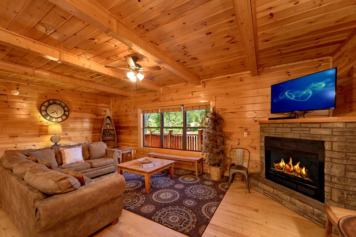 Mountain Cabin Rental Perfect for Group Glamping in Tennessee