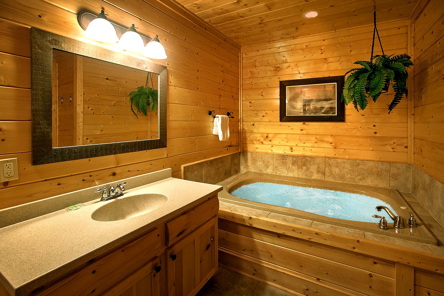 Lovely Smoky Mountains Cabin with a Hot Tub