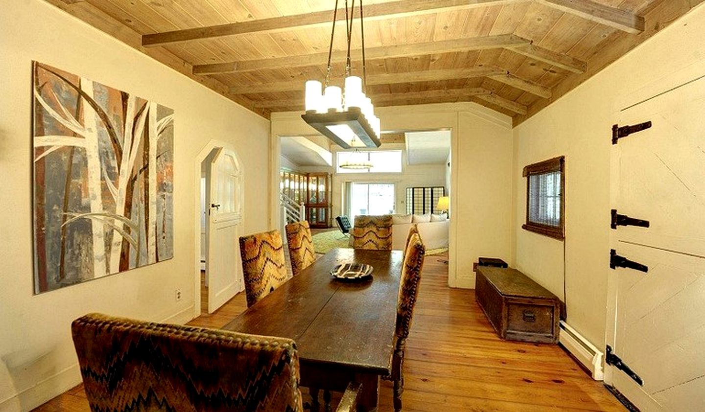 Mix Modern and Vintage at Spacious Luxury Cottage in Woodstock, New York