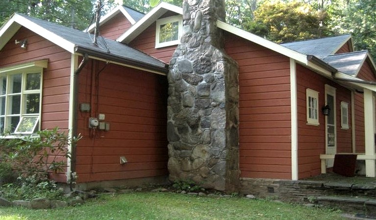 Cabins (Woodstock, New York, United States)