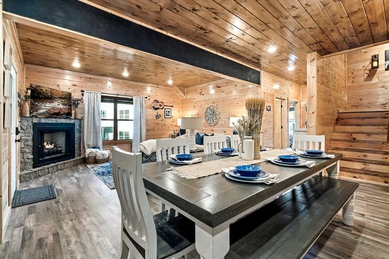 Cabins (United States of America, Pigeon Forge, Tennessee)