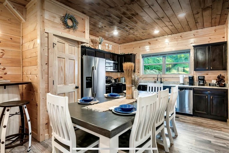 Cabins (United States of America, Pigeon Forge, Tennessee)