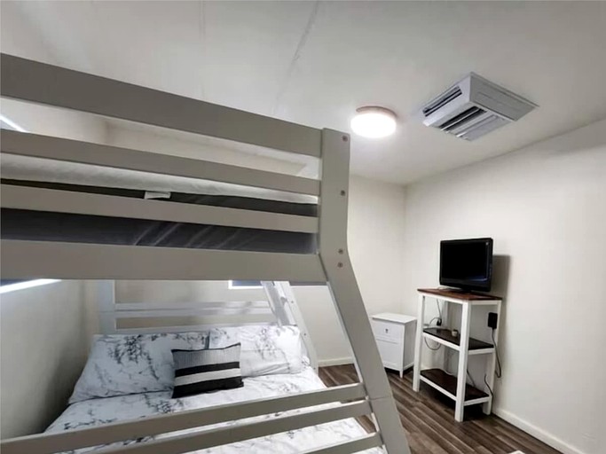 Cabins (United States of America, Meadview, Arizona)