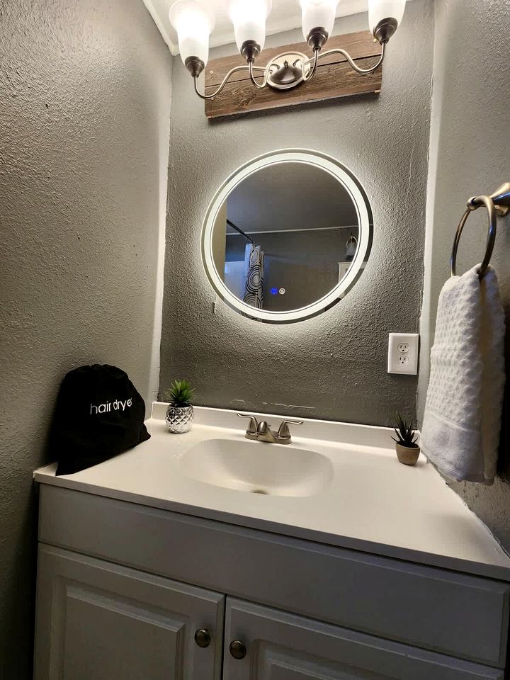 Modern Cabin with  Arcade, Foosball Table and Fire Pit in Meadview, Arizona