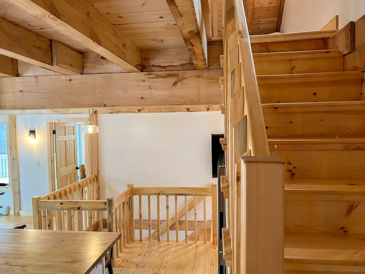 Modern Cabin with Beautiful Mountain Views in Intervale, New Hampshire