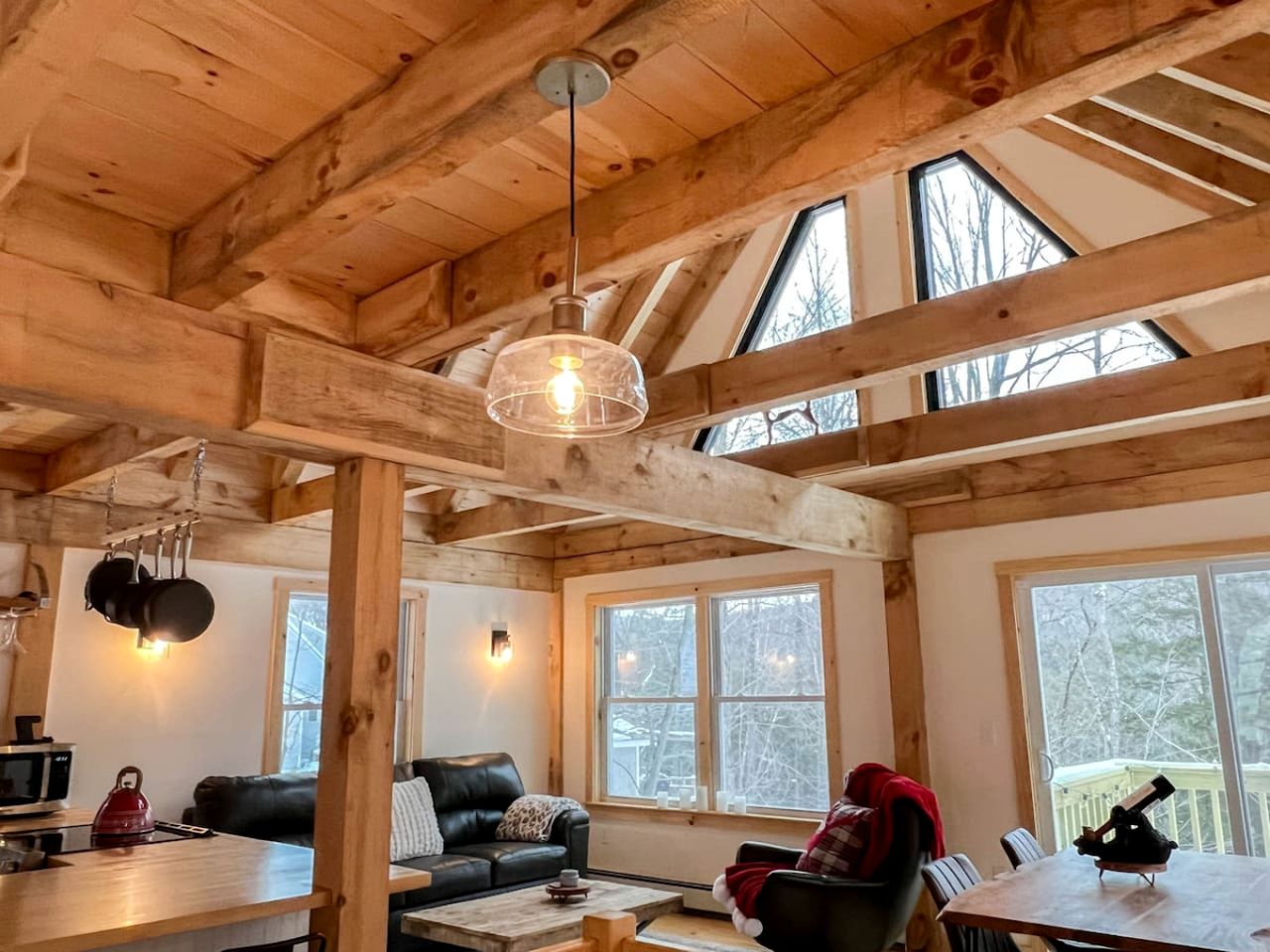 Modern Cabin with Beautiful Mountain Views in Intervale, New Hampshire