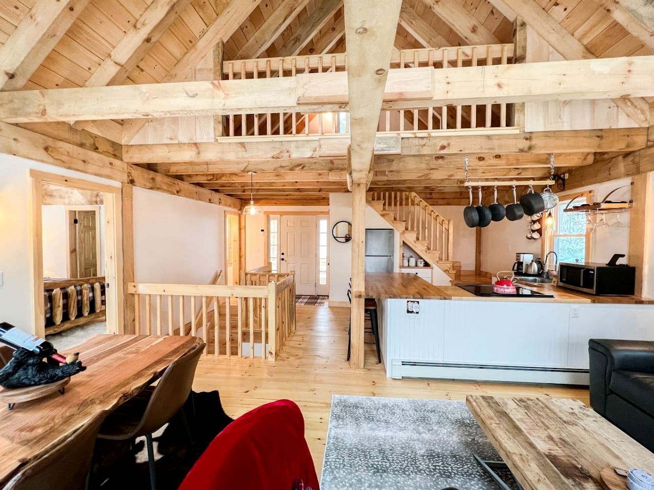 Modern Cabin with Beautiful Mountain Views in Intervale, New Hampshire