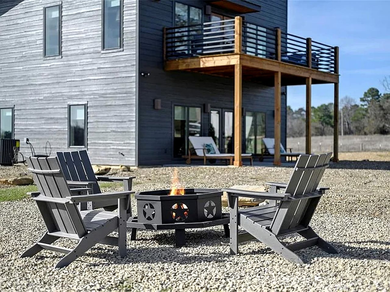 Modern Luxury Cabin with Game Room, Hot Tub & Fire Pit Near Beavers Bend, Broken Bow OK