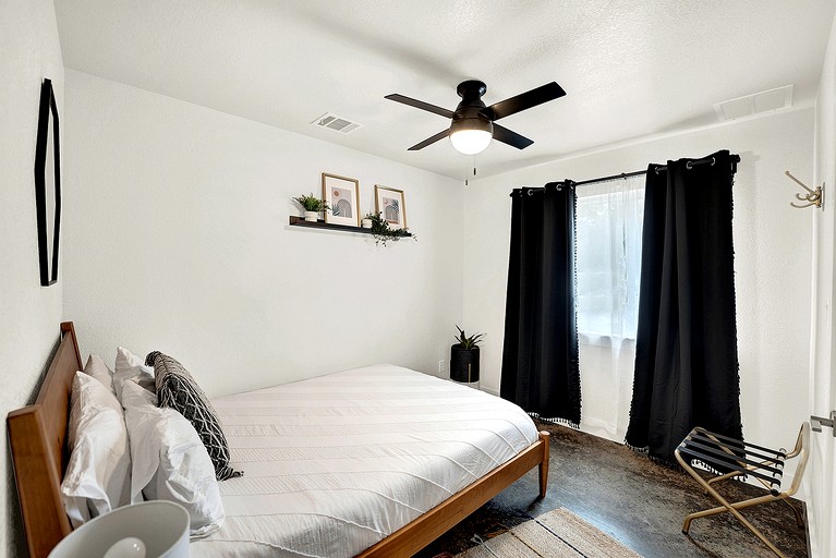 Cabins (United States of America, Wimberley, Texas)