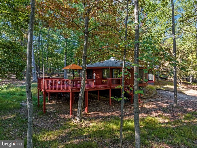 Cabins (United States of America, Hedgesville, West Virginia)