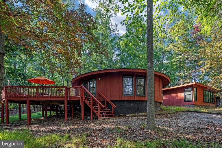 Cabins (United States of America, Hedgesville, West Virginia)