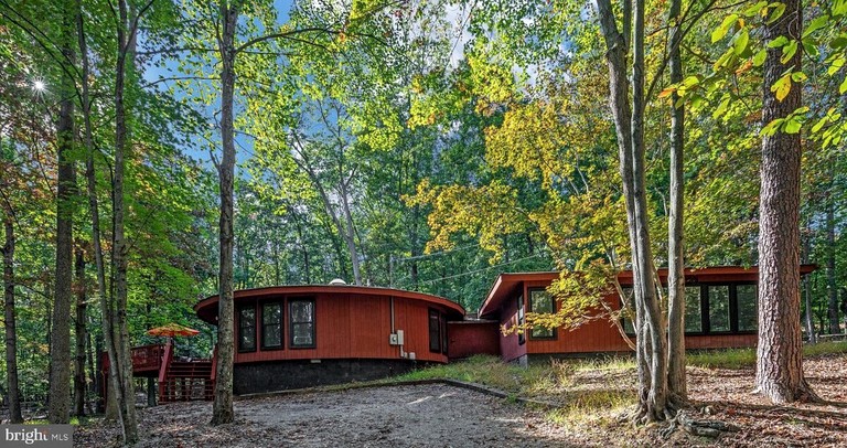 Cabins (United States of America, Hedgesville, West Virginia)
