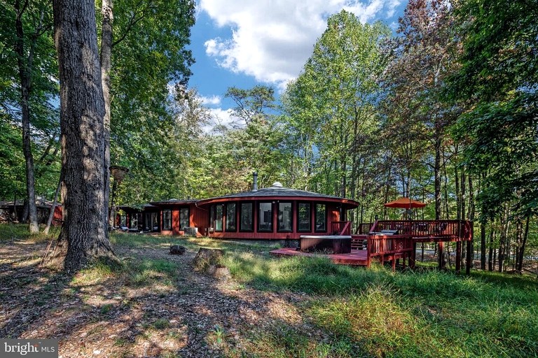 Cabins (United States of America, Hedgesville, West Virginia)
