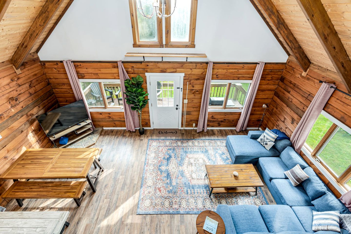 Relaxing Cabin with Hot Tub, Deck, Pond and Fire Pit Perfect for Your Berkeley Springs, WV Getaway