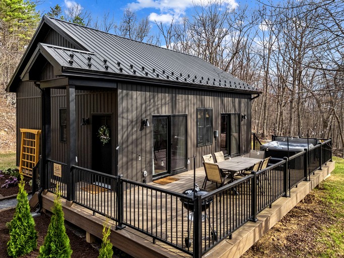 Rustic-Modern Cabin Escape with Hot Tub & Sauna in Great Cacapon, West Virginia