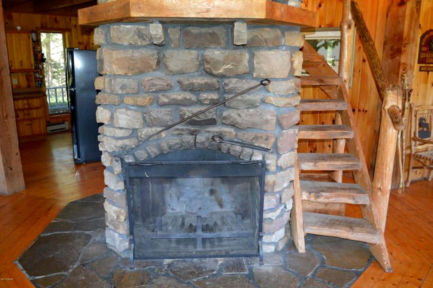 Upscale Rustic Cabin Surrounded by Spacious Pennsylvania Countryside near Pine Creek Gorge