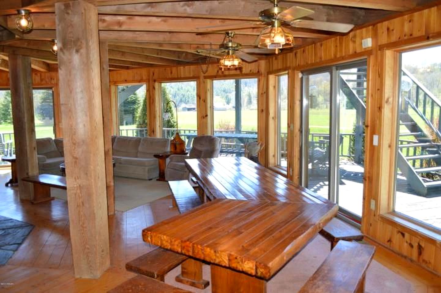 Upscale Rustic Cabin Surrounded by Spacious Pennsylvania Countryside near Pine Creek Gorge