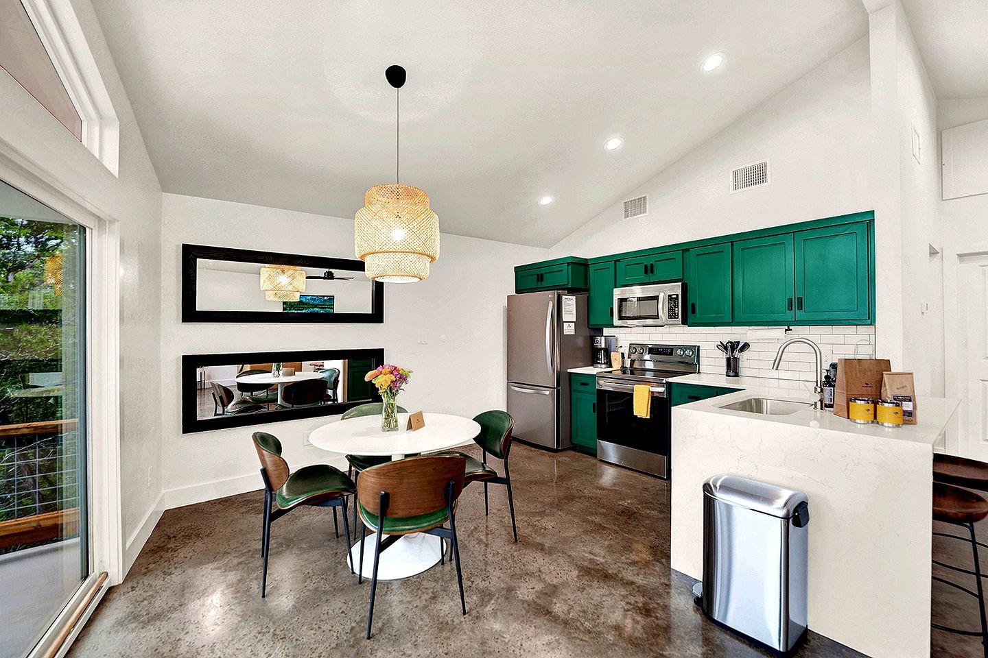 Stunning Three Cabins Great for Groups in Wimberley, Texas