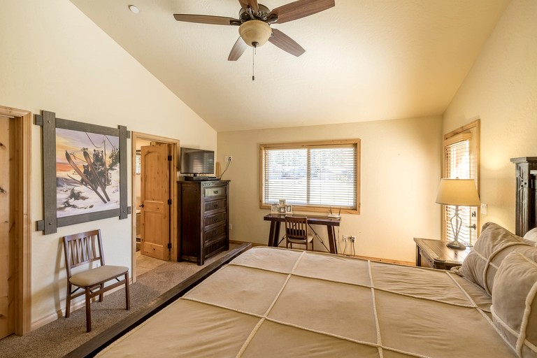 Cabins (United States of America, Big Bear Lake, California)