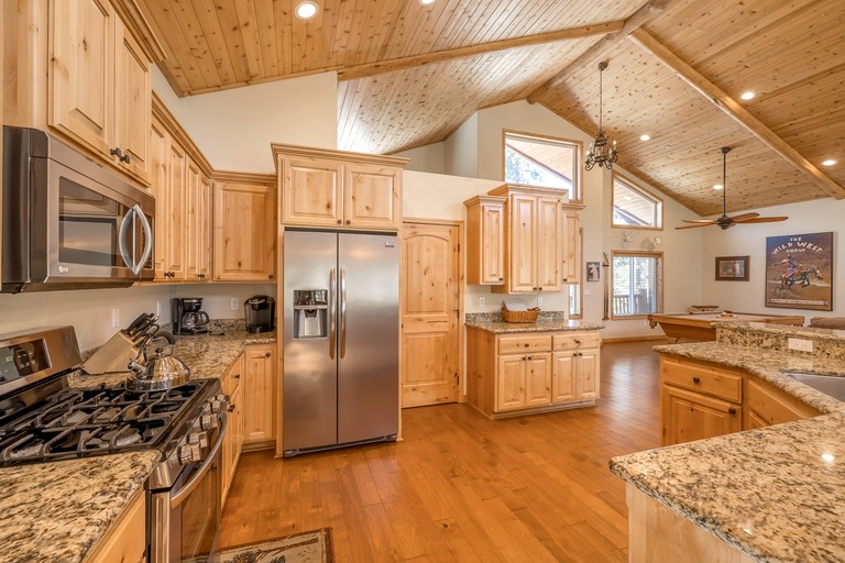 Cabins (United States of America, Big Bear Lake, California)