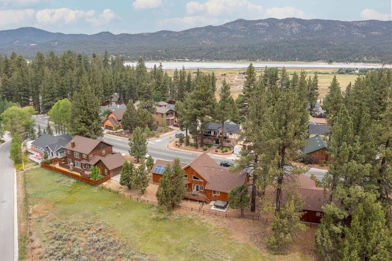 Cabins (United States of America, Big Bear Lake, California)