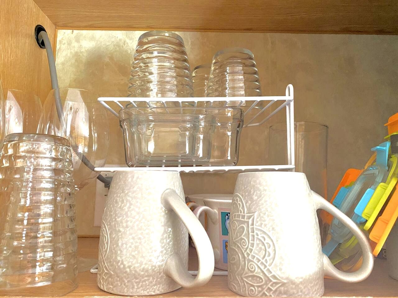 Cozy Caravan with Spacious Private Deck Surrounded by Nature for an Amazing Escape near Halfmoon Bay, British Columbia