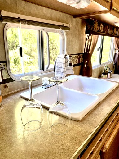 Vacation Rentals (Canada, --, --)