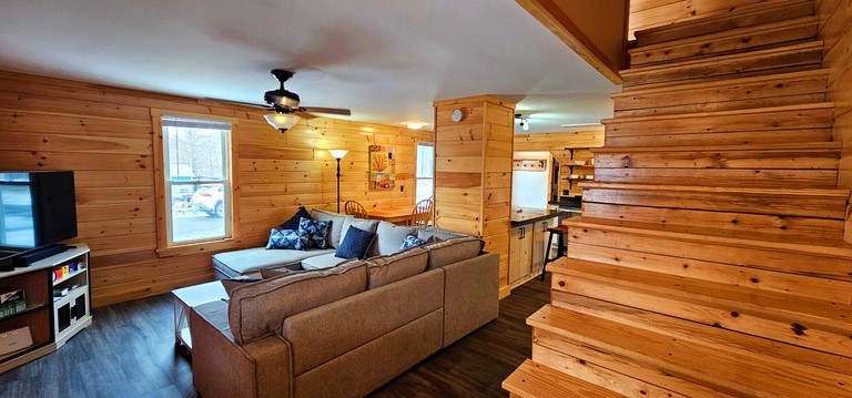 Cabins (United States of America, Greenville, Maine)