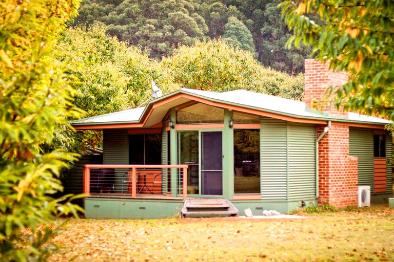 Cottages (Narbethong, Victoria, Australia)
