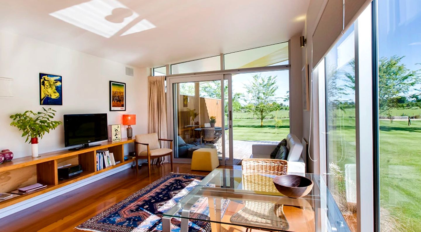 Modern Cottage Rental for Two Near in Hawkes Bay, New Zealand