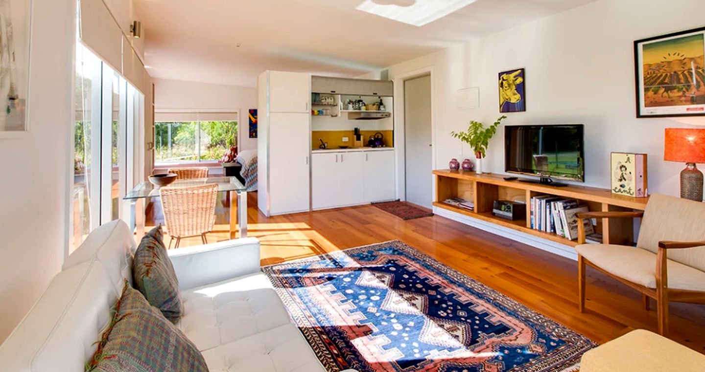 Modern Cottage Rental for Two Near in Hawkes Bay, New Zealand