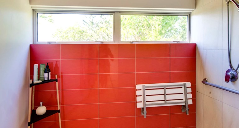 Containers (Hastlings, North Island, New Zealand)