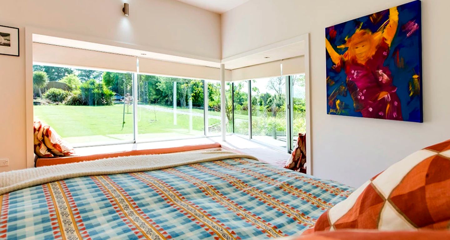 Modern Cottage Rental for Two Near in Hawkes Bay, New Zealand