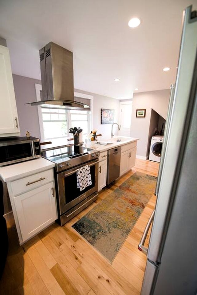 Designed Cottage with Private Dock and Ocean Views in Maine