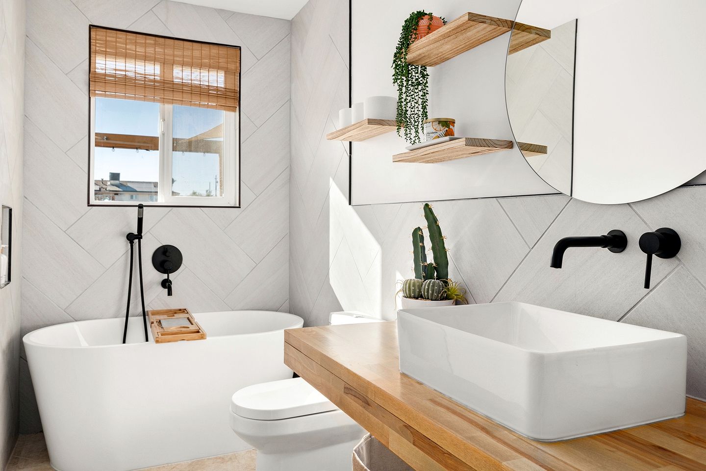 Dreamy Vacation Rental with Fire Pit and Fantastic Desert Views in Yucca Valley, California