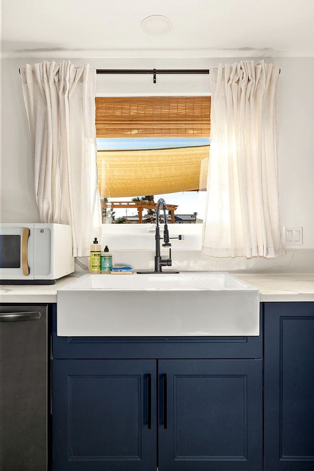 Dreamy Vacation Rental with Fire Pit and Fantastic Desert Views in Yucca Valley, California